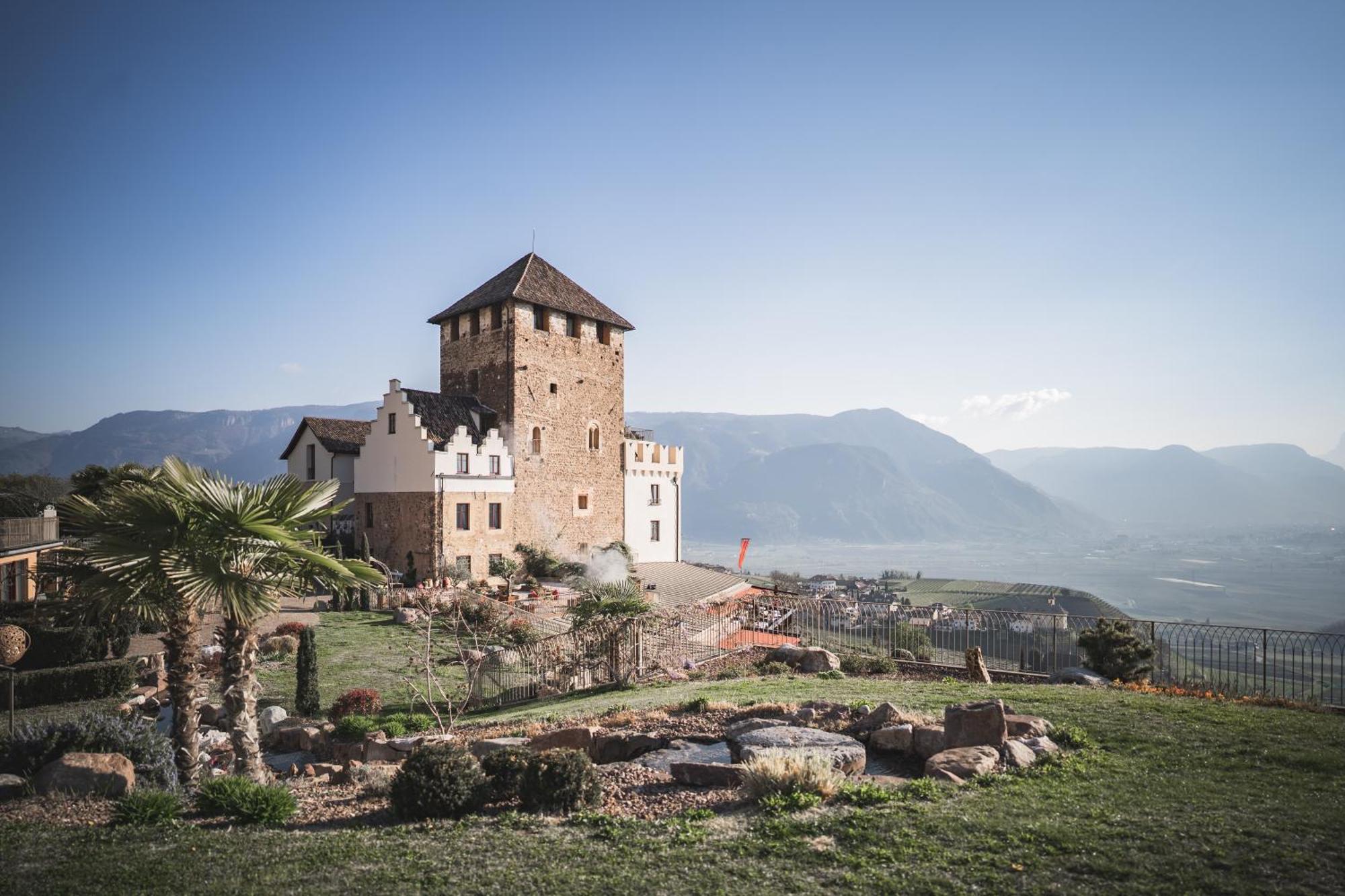 Schloss Hotel Korb Appiano Sulla Strada Del Vino Exterior foto
